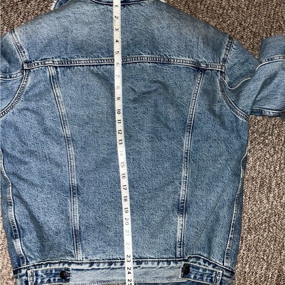 NWOT MENS LEVIS DENIM JACKET SHERPA LINED TRUCKER BLUE SIZE MEDIUM - Picture 6 of 9